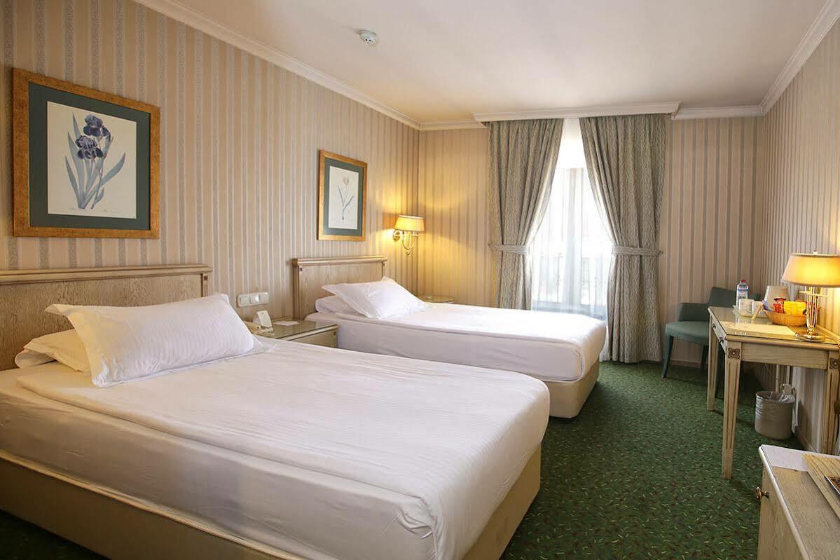 Otel The Wings Neva 4*